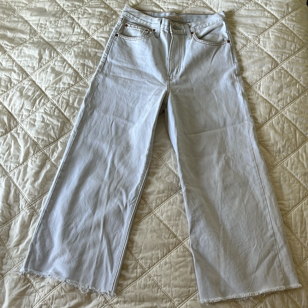Levi’s Ribcage Wideleg Jean